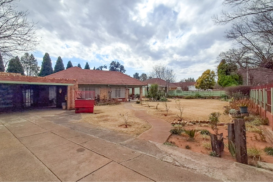 3 Bedroom Property for Sale in Stilfontein North West